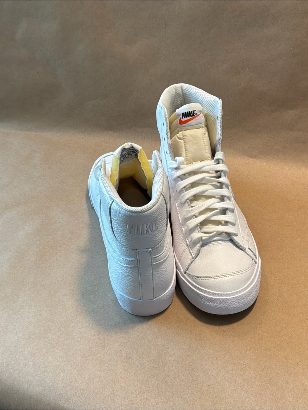 NWOB Nike Blazer Mid '77 Vintage Triple White Men’s Size 12 - Picture 10 of 10